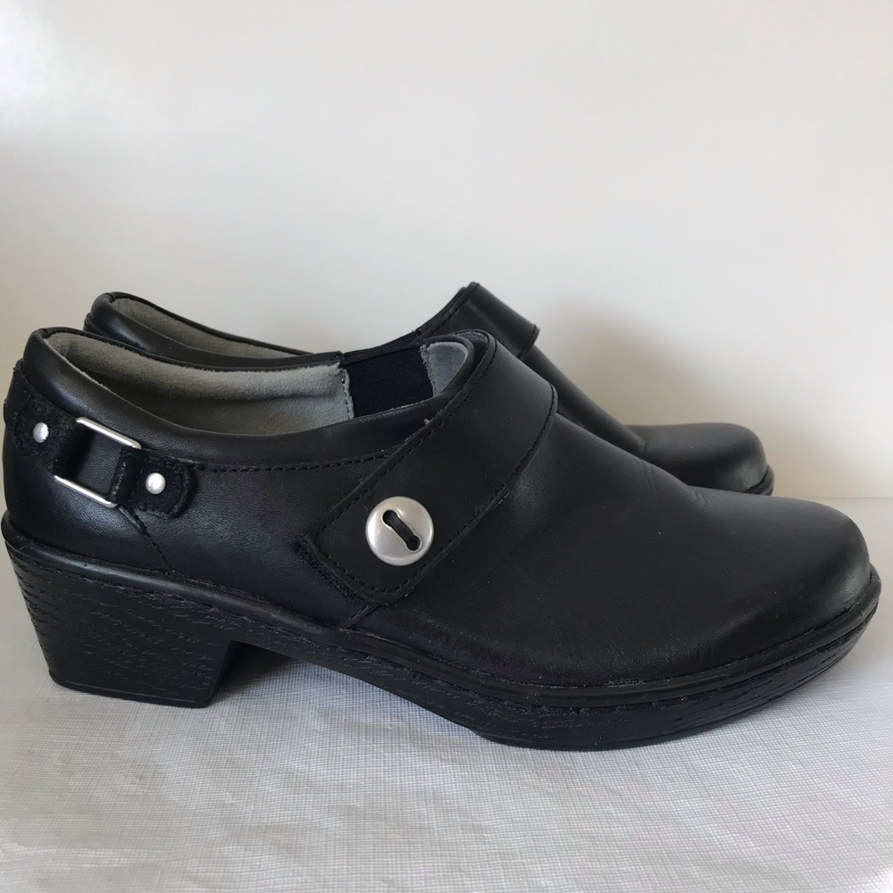 Klogs Black Leather Shoes